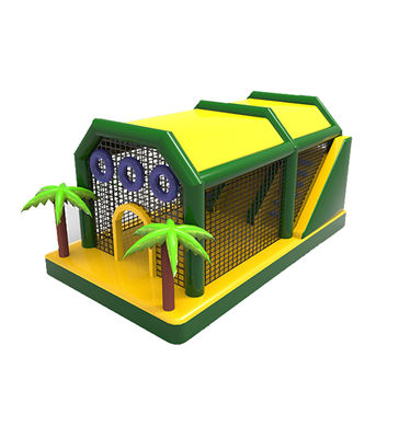 Parc d'attractions pour enfants maison gonflable avec des palmiers