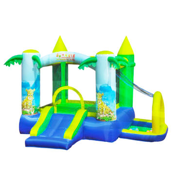 Petit château gonflable avec piscine pour enfants