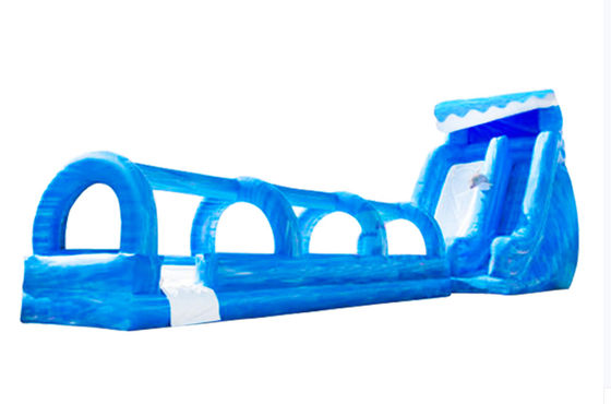Vagues bleues extérieures, longs toboggans gonflables avec piscine pour adultes