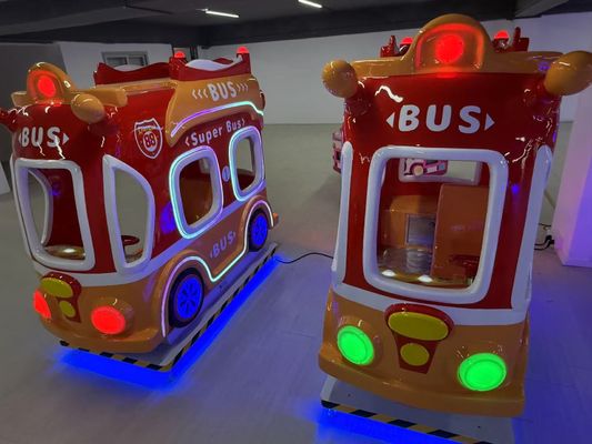 Des voitures roquettes à pièces, de la musique dynamique et des chansons joyeuses pour les enfants