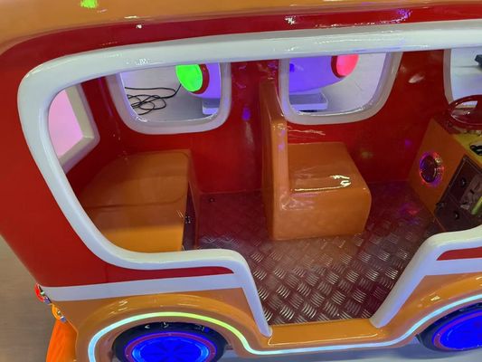 Des voitures roquettes à pièces, de la musique dynamique et des chansons joyeuses pour les enfants