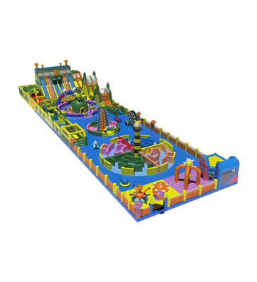 Parque d'attractions gonflable et dynamique