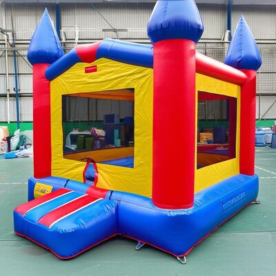 Légers et pliables pour un transport facile Châteaux gonflables de couleurs multiples Logo personnalisé peut être imprimé facile à transporter et à stocker
