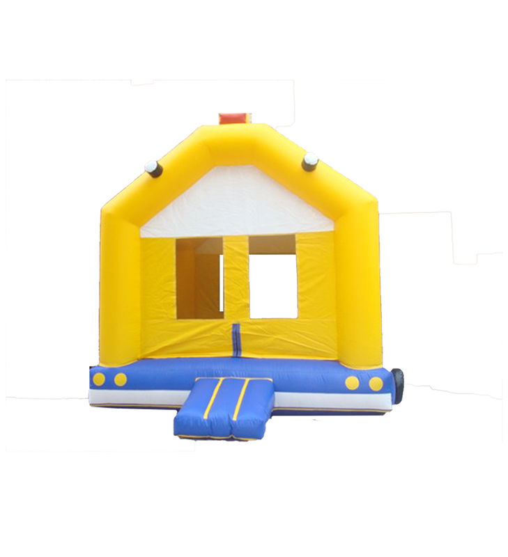 Couleur jaune Modèle simple Château gonflable 5*5*5m