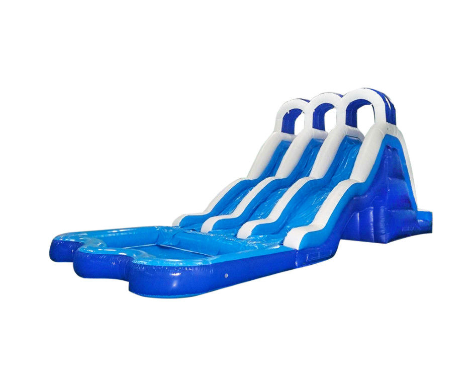 Des toboggans gonflables vibrants et colorés pour les enfants